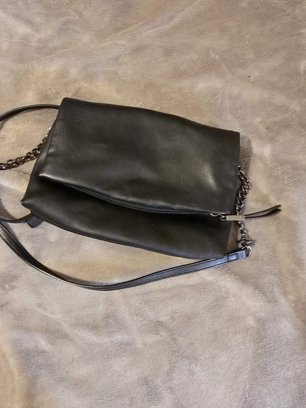 Simply Vera Vera Wang Black Fold-Over Crossbody Bag with Chain Strap